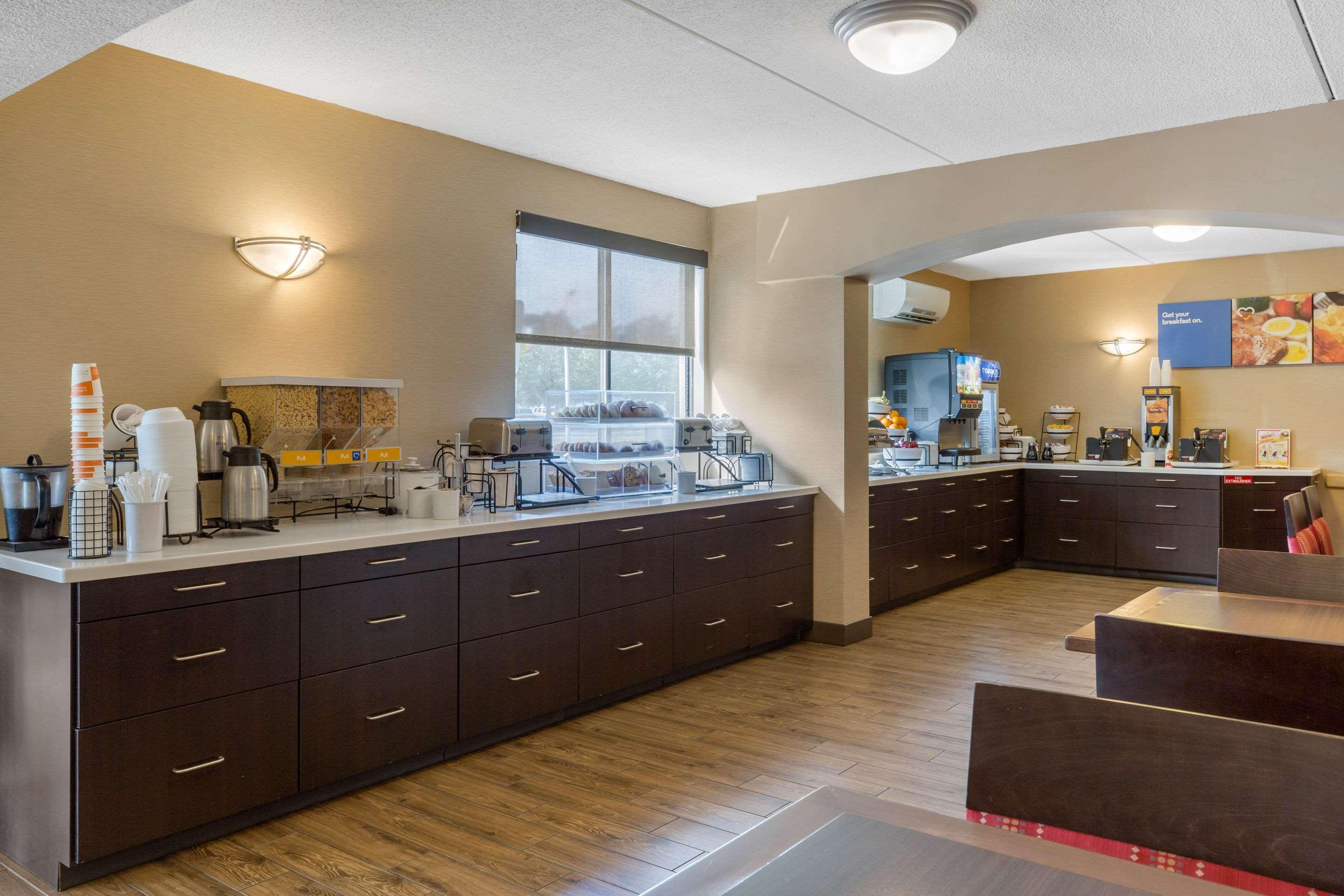 Comfort Inn Бостон Экстерьер фото